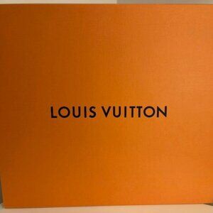 💥BRAND NEW LARGE LV GIFT BOX🎁-19.25” X 17.25” AUTHENTIC
